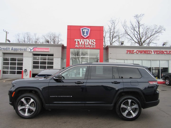 2023 JEEP GRAND CHEROKEE L for sale in DETROIT