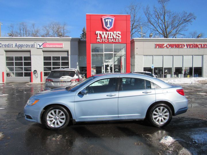 2013 CHRYSLER 200 for sale in DETROIT
