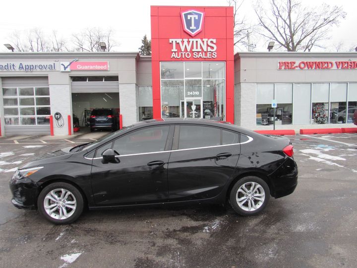 BLACK, 2019 CHEVROLET CRUZE Image 