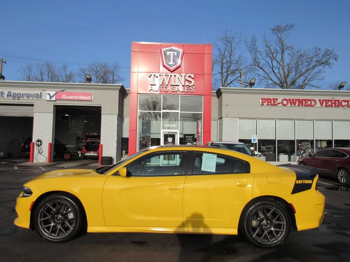 YELLOW, 2017 DODGE CHARGER Image 