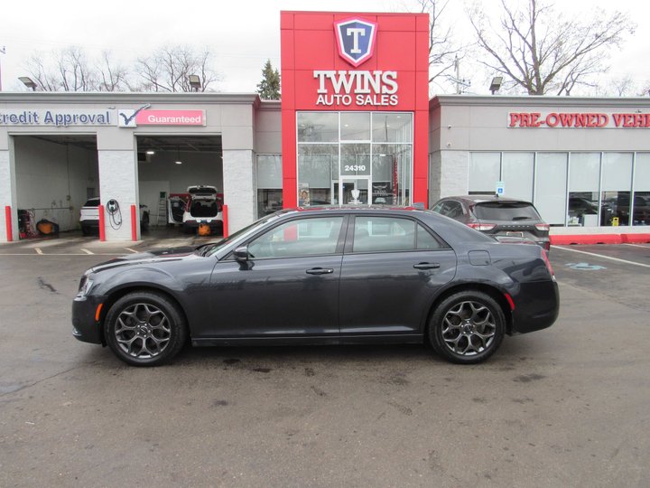 2018 CHRYSLER 300 for sale in DETROIT