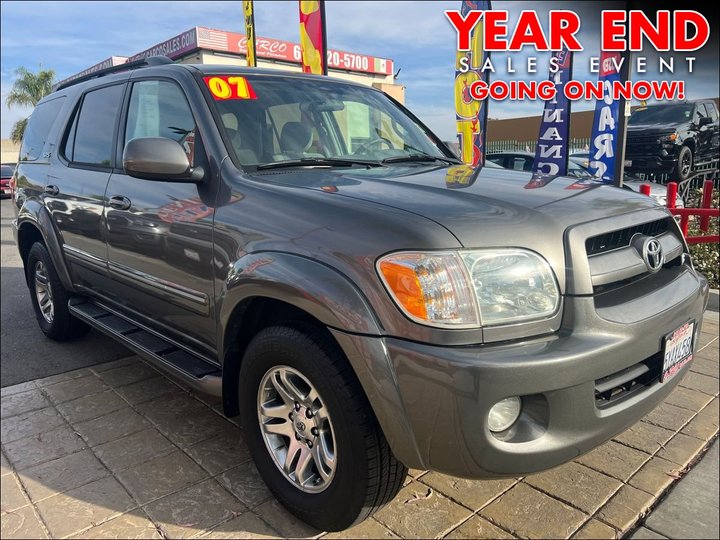 GRAY, 2007 TOYOTA SEQUOIA Image 