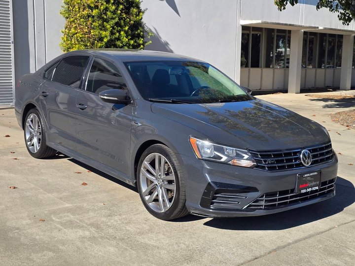 2018 VOLKSWAGEN PASSAT for sale in CONCORD