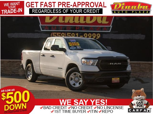 WHITE, 2020 RAM 1500 QUAD CAB Image 