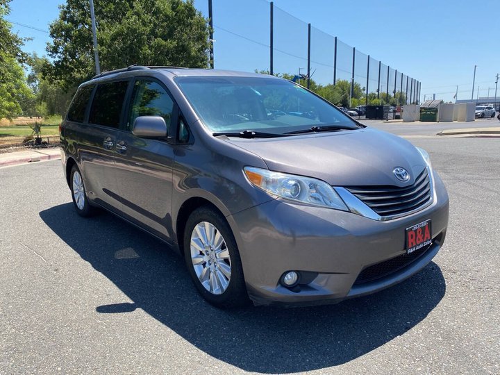 2011 Toyota Sienna for sale in SACRAMENTO