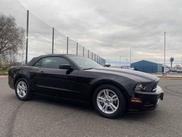 2013 Ford Mustang for sale in SACRAMENTO