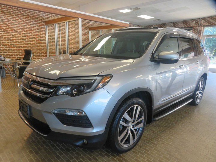 2017 HONDA PILOT TOURING  AWD for sale in MARIETTA
