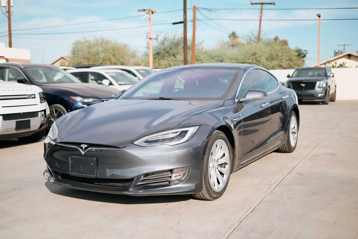 GRAY, 2019 TESLA MODEL S Image 