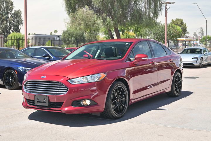 RED, 2016 FORD FUSION Image 