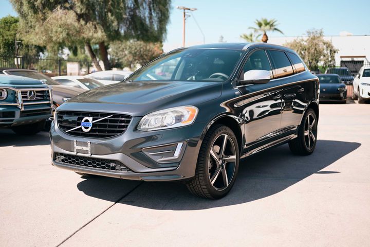 GRAY, 2016 VOLVO XC60 Image 