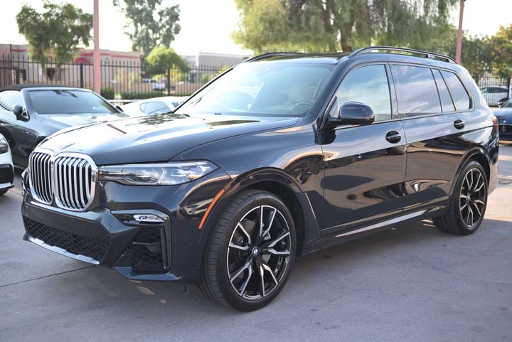 BLUE, 2021 BMW X7 Image 