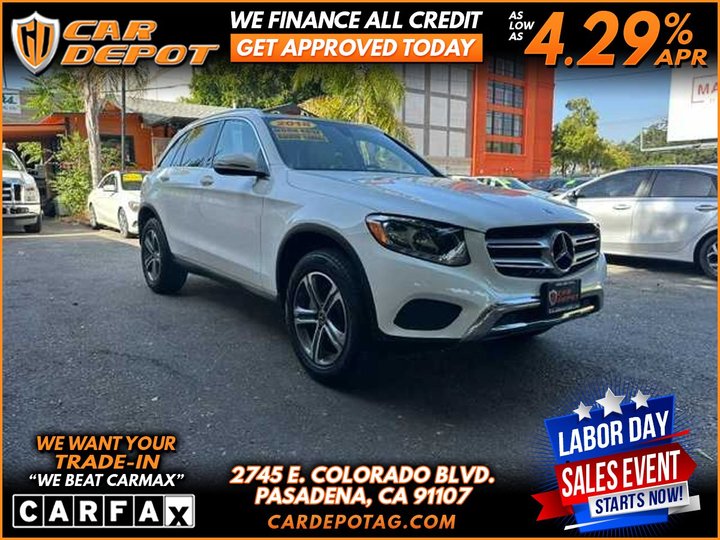 2018 MERCEDES-BENZ GLC WITH PANO ROOF LOW MILES SUPER CLEAN for sale in PASADENA