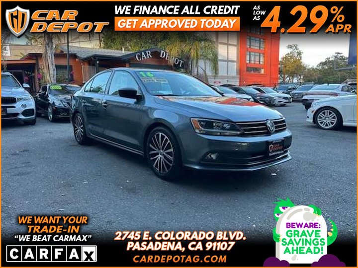 2016 Volkswagen Jetta Sport's photo