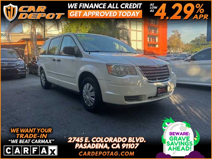 2008 Chrysler Town & Country LX