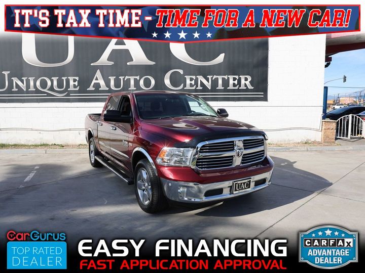 2017 RAM 1500 CREW CAB for sale in BLOOMINGTON