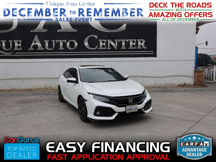 2017 Honda Civic Hatchback Sport Touring's photo