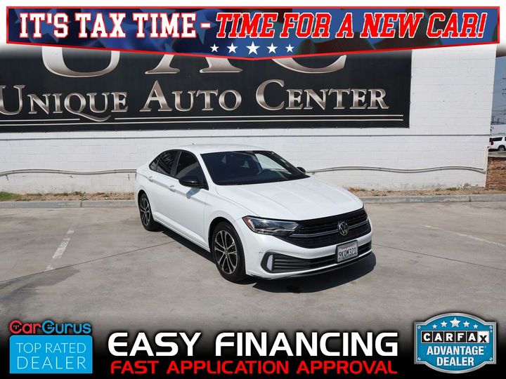 2024 VOLKSWAGEN JETTA for sale in BLOOMINGTON