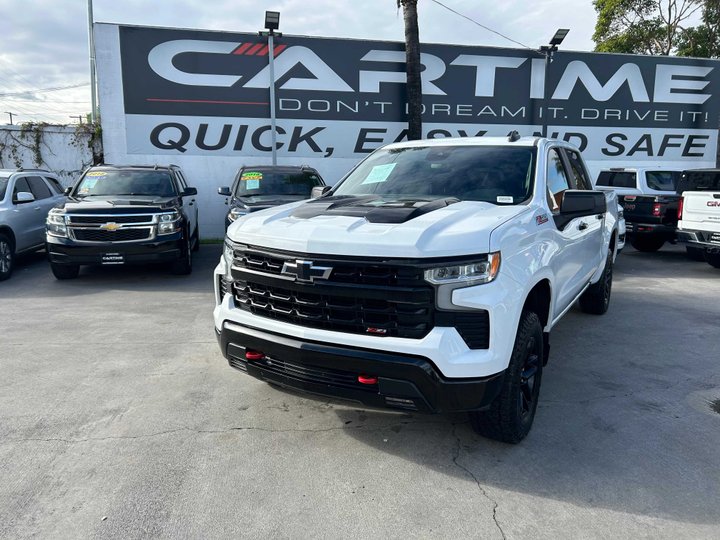 2023 CHEVROLET SILVERADO 1500 CREW CAB for sale in SOUTH GATE