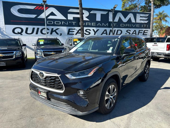 2022 TOYOTA HIGHLANDER for sale in SOUTH GATE