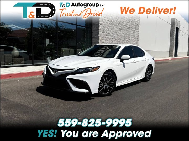 2021 TOYOTA CAMRY for sale in FRESNO