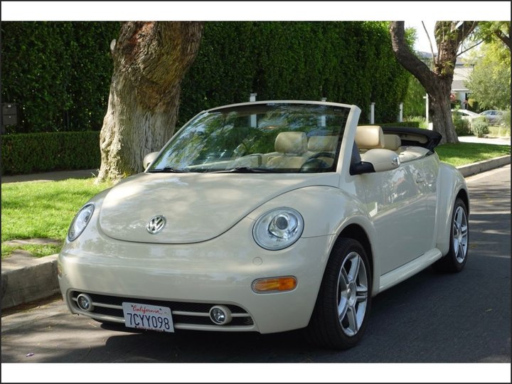 2004 VOLKSWAGEN NEW BEETLE for sale in SHERMAN OAKS
