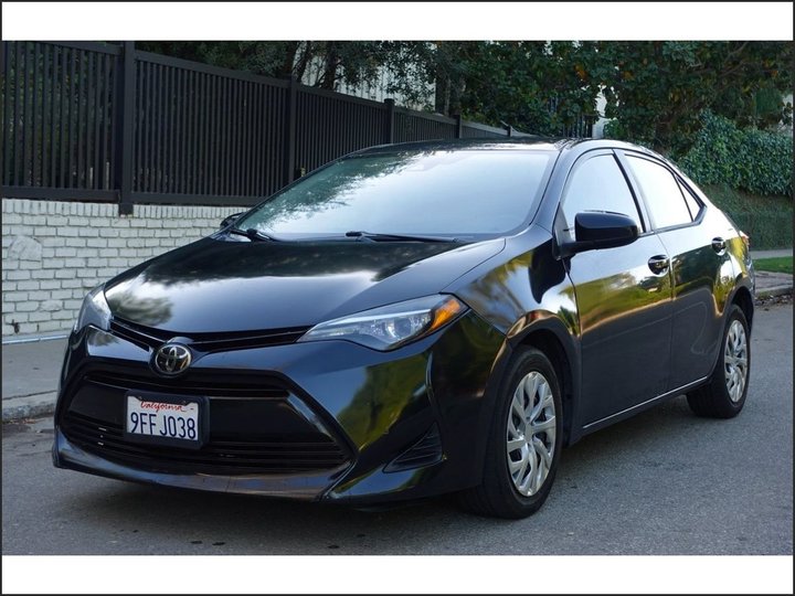 2019 TOYOTA COROLLA for sale in SHERMAN OAKS