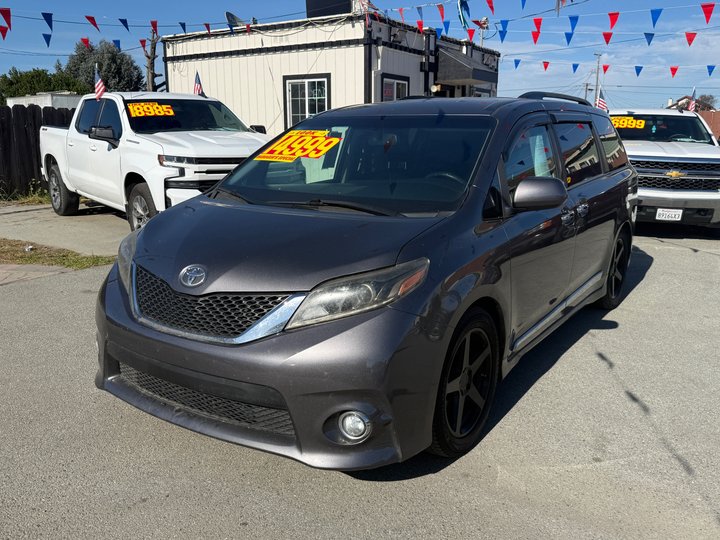 2015 TOYOTA SIENNA for sale in SALINAS