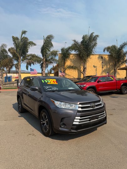 2019 TOYOTA HIGHLANDER for sale in SALINAS