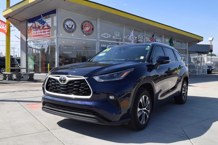2021 Toyota Highlander XLE