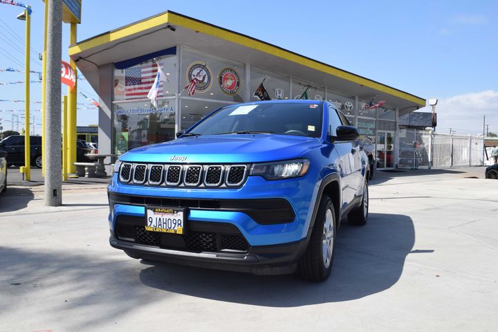 2023 Jeep Compass Sport's photo