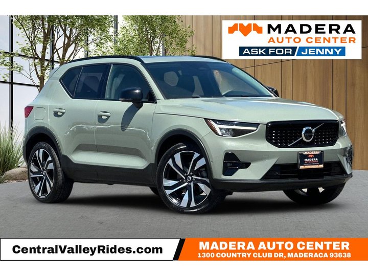 2023 VOLVO XC40 for sale in Chowchilla