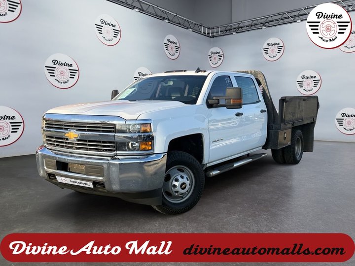 2017 CHEVROLET SILVERADO 3500 HD CREW CAB & CHASSIS for sale in FONTANA