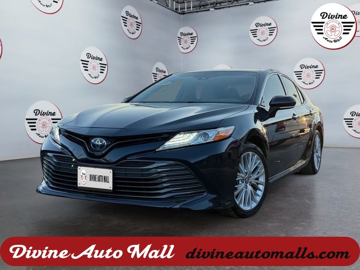 BLUE, 2020 TOYOTA CAMRY HYBRID Image 