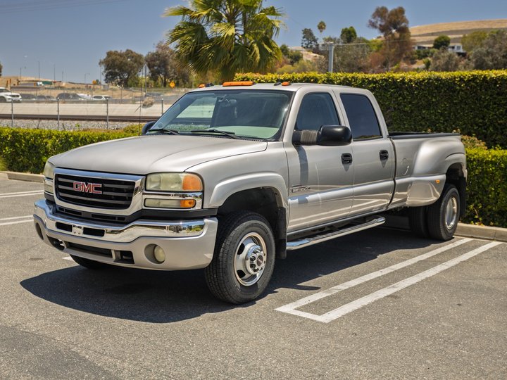 2004 GMC SIERRA 3500 CREW CAB for sale in SAN JUAN CAPISTRANO