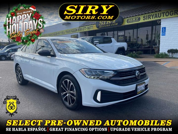 WHITE, 2023 VOLKSWAGEN JETTA Image 