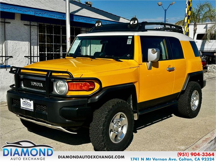 2008 TOYOTA FJ CRUISER for sale in COLTON