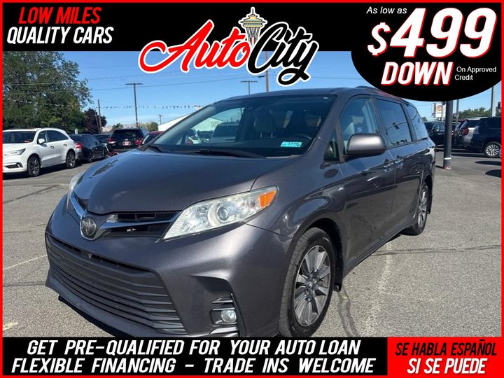 2017 TOYOTA SIENNA for sale in YAKIMA