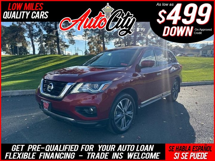 2019 Nissan Pathfinder Platinum's photo