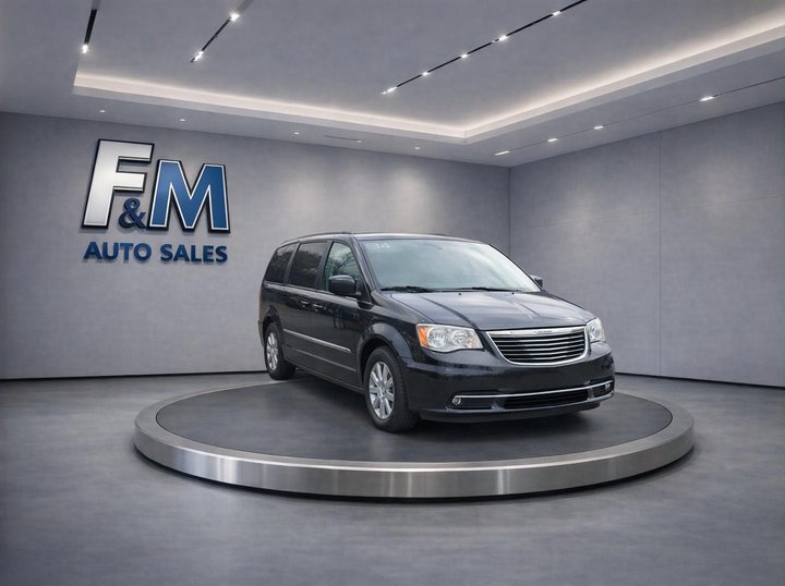 2015 CHRYSLER TOWN & COUNTRY for sale in DETROIT