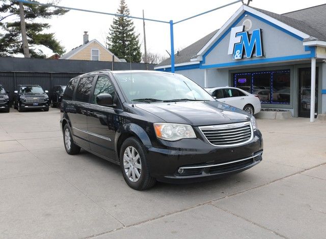 2015 CHRYSLER TOWN & COUNTRY for sale in DETROIT