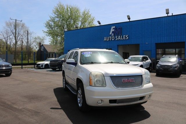 2012 GMC YUKON DENALI for sale in DETROIT