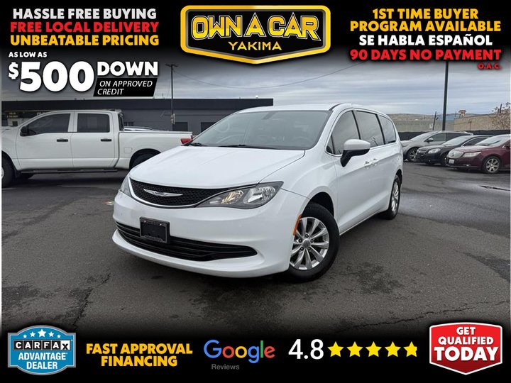 2019 Chrysler Pacifica LX's photo