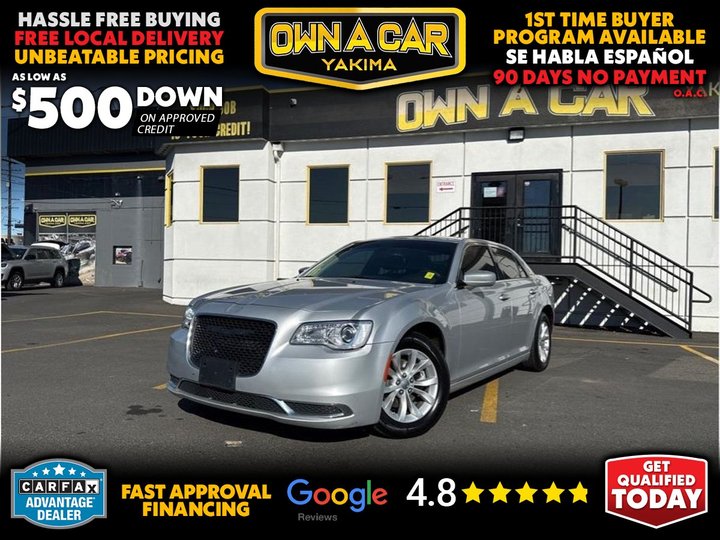 2022 Chrysler 300 Touring's photo