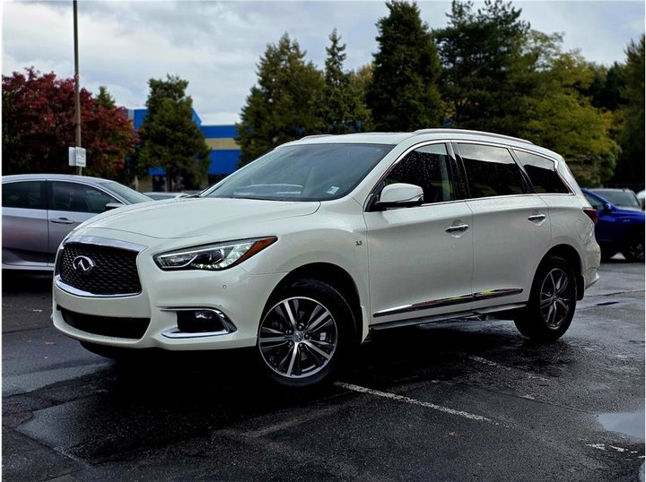 WHITE, 2017 INFINITI QX60 Image 