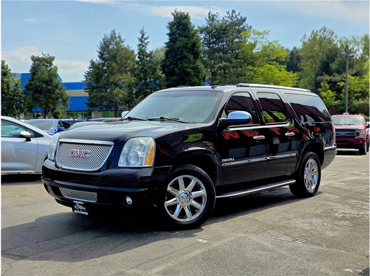 2010 GMC YUKON XL 1500 for sale in KENT