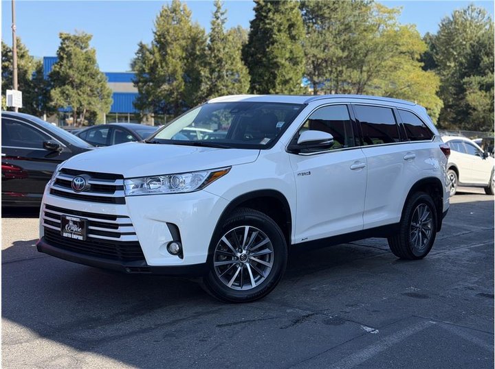2019 TOYOTA HIGHLANDER HYBRID for sale in KENT
