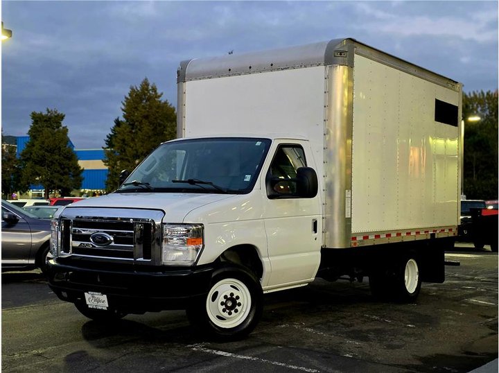 2022 FORD E350 SUPER DUTY CUTAWAY for sale in KENT