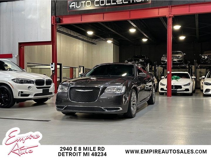 2019 CHRYSLER 300 for sale in DETROIT