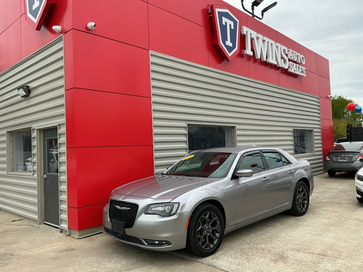 2018 CHRYSLER 300 for sale in DETROIT