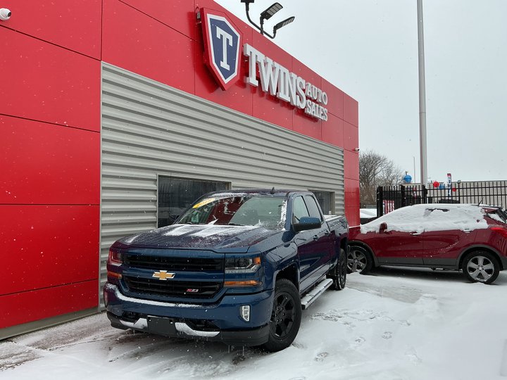 BLUE, 2018 CHEVROLET SILVERADO 1500 DOUBLE CAB Image 